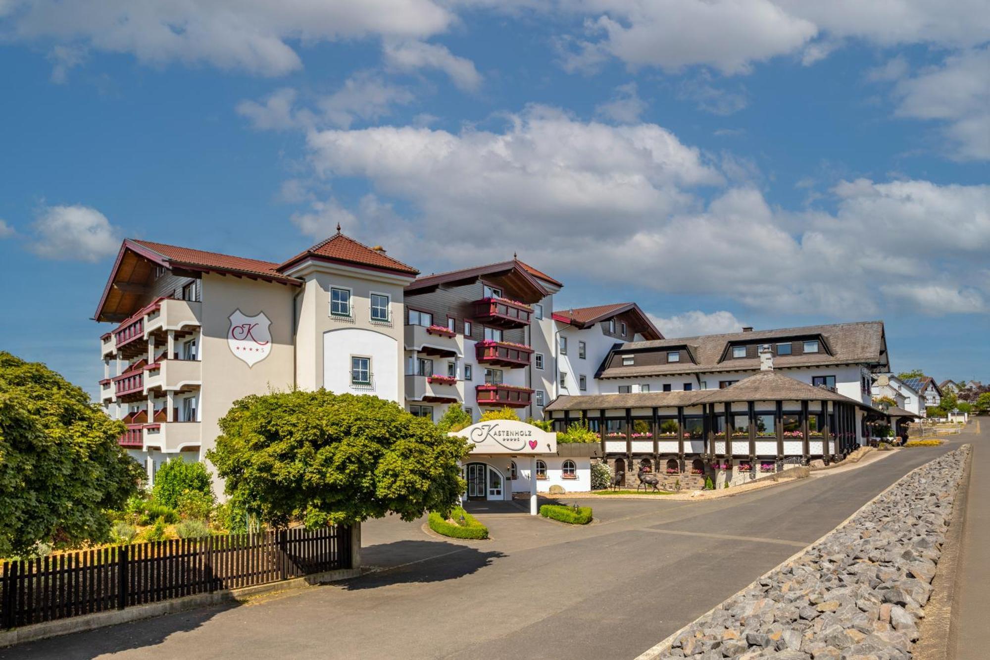 Natur- Und Wohlfuehlhotel Kastenholz Wershofen المظهر الخارجي الصورة